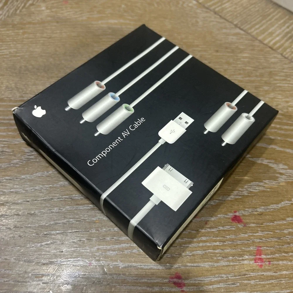 Apple Component AV Cable MB128LL/B, New in Box